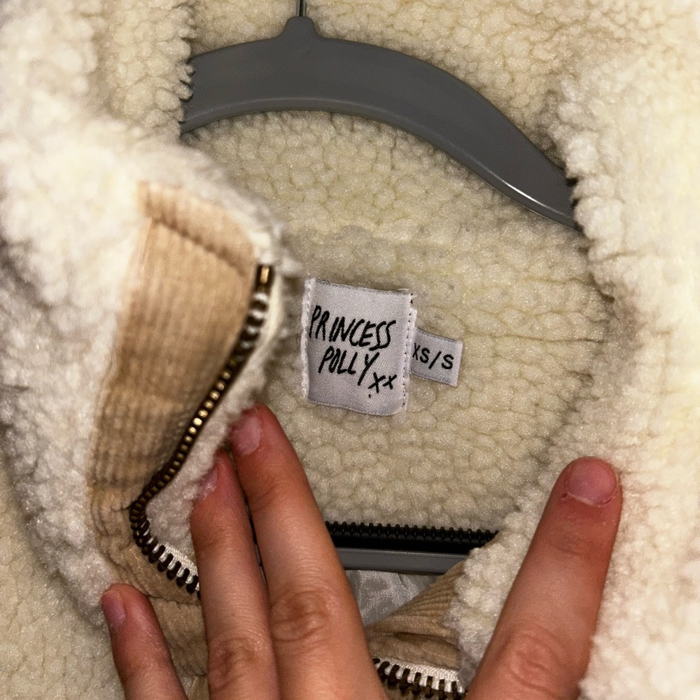 🍂Princess Polly Cream Teddy Jacket - Picture 6 of 6